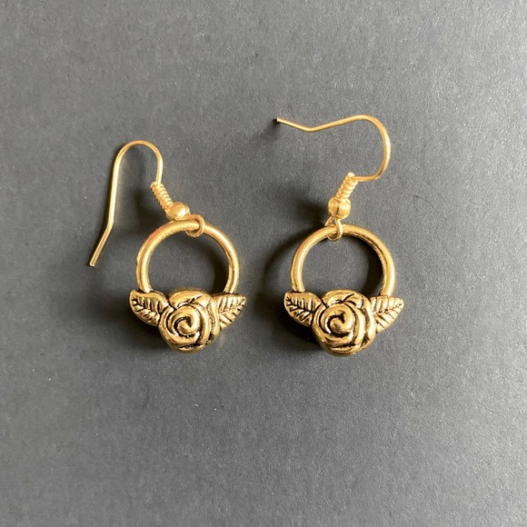 3 for 15. Handmade Gold Tone Rose Earrings - Picture 1 of 5